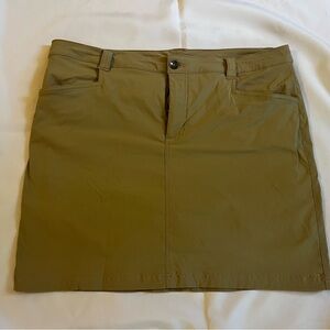 Eddie Bauer Khaki Tan Women's Skort Size 16 for Golf, Hiking, Leisure